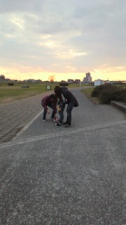 ���j���B